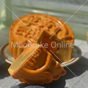 单白莲蓉 White Lotus Paste Mooncake with 1 Yolk